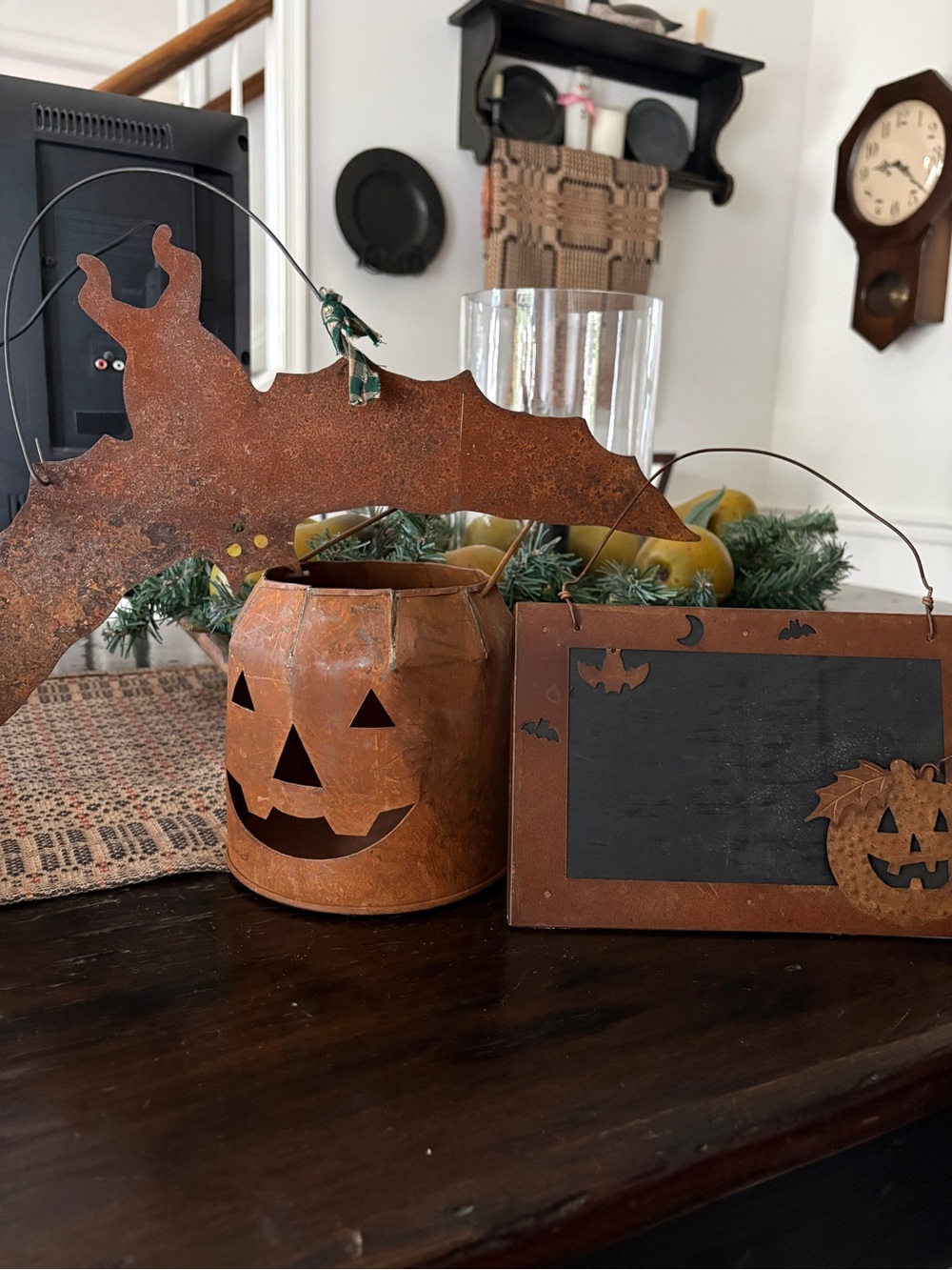 Rust-Finish Pumpkin, Lantern & Chalkboard Set - Orange